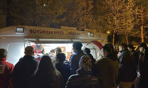 Türk Kızılay, İstanbul'daki Depremlere Yanıt Veriyor