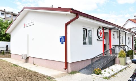 Türk Kızılay, Kuzey Makedonya'da İhtiyaç Sahiplerine Kıyafet Yardımında Bulundu