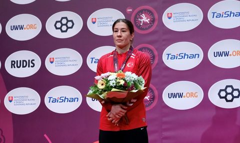 Yasemin Adar Yiğit Avrupa Şampiyonası'nda Gümüş Madalya Kazandı