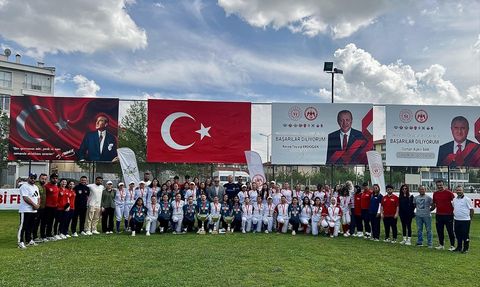 18 Yaş Altı Softbol Türkiye Şampiyonası Sonuçlandı