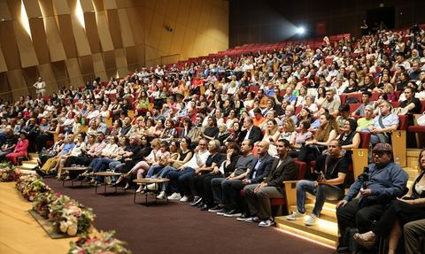 8. Uluslararası Denizli Cam Bienali Sanatçılar Cam Eserleriyle Göz Doldurdu