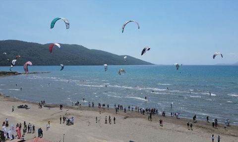 Akyaka'da Rüzgar Sörfü Şenliği Coşkuyla Gerçekleşti