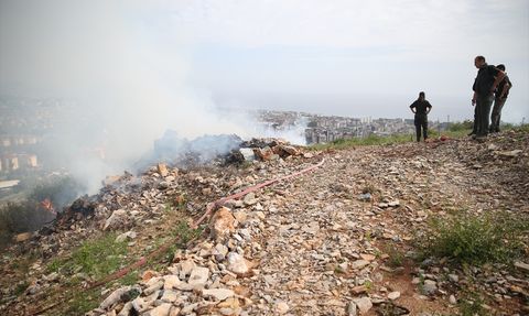 Alanya'da Makilik Alanda Yangın Söndürüldü