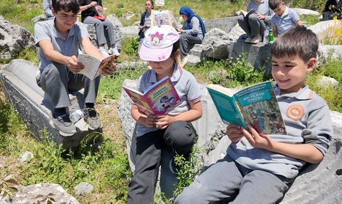 Antalya'da Kitap ve Sanat Etkinliği