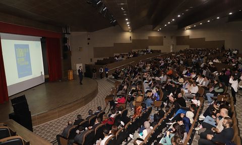 Ardahan Üniversitesi Rektöründen Gençlere Kariyer Tavsiyeleri