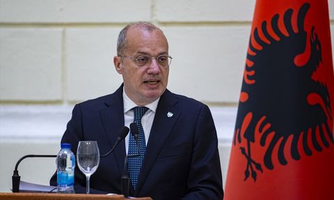 Arnavutluk'tan Bosna Hersek'e Destek Mesajı