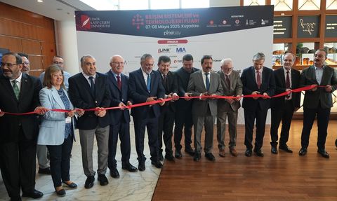 Aydın'da Bilişim Sistemleri ve Teknolojileri Fuarı Başladı