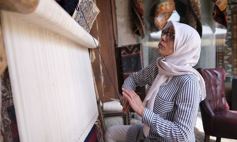 Ayten Satıcı: Dokuma Halıcılığın Geleceği İçin Umut Var