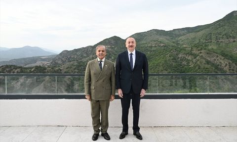 Azerbaycan ve Pakistan Liderleri Laçın'da Buluştu