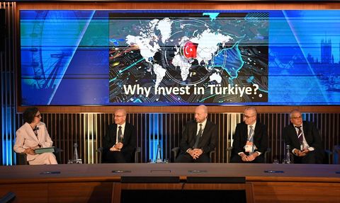 Bakan Şimşek'ten Londra'da Türkiye'nin Ekonomik Geleceği Hakkında Açıklamalar