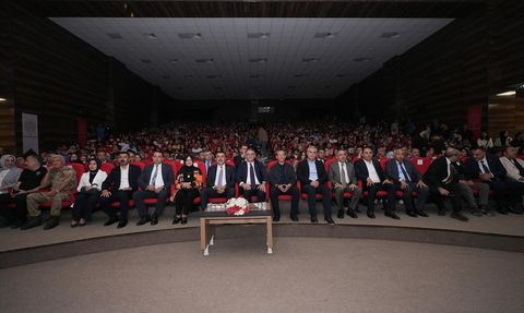 Bakan Tekin Van'da Eğitim ve Kültüre Dikkat Çekti