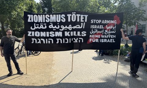 Berlin'de Filistin'e Destek Gösterisi Düzenlendi