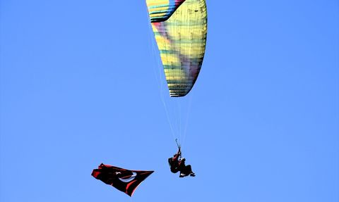 Bilecik'te Özel Gereksinimli Bireyler Yamaç Paraşütü Deneyimi Yaşadı