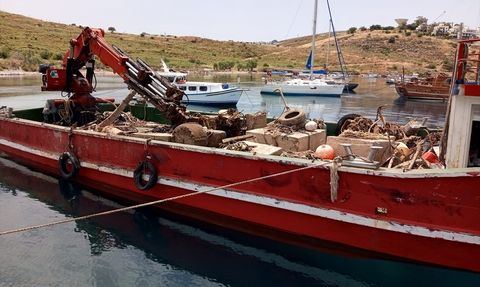 Bodrum'da 20 Ton Deniz Atığı Temizliği Yapıldı