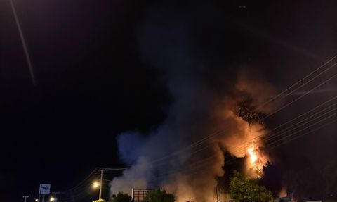 Bodrum'da Oto Yıkama İş Yerinde Yangın Çıktı