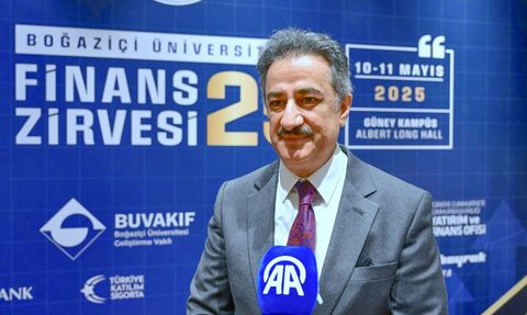 Boğaziçi Üniversitesi'nde Finans Zirvesi'nde Önemli İsimler Bir Araya Geldi