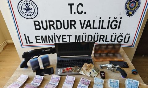 Burdur'da Fuhuş Operasyonu: 8 Zanlı Tutuklandı