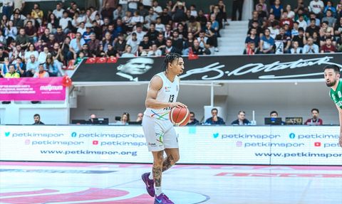 Bursaspor Yörsan, Aliağa Petkimspor'u Mağlup Etti