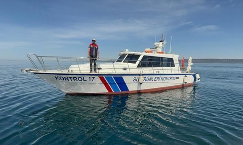 Çanakkale'de Yasa Dışı Ahtapot Tuzaklarına Operasyon