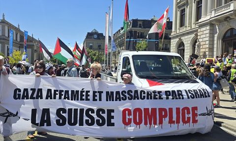 Cenevre'de Binlerce Kişi Filistin İçin Yürüdü