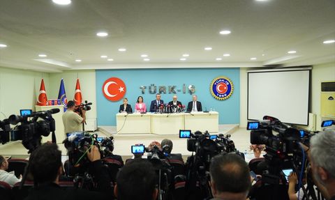 CHP Genel Başkanı Özgür Özel'in Asgari Ücret Talebi ve Sendika Ziyaretleri