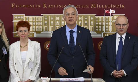 CHP'li Vekiller Tütün ve Elektronik Sigara Kullanımına Karşı Mücadele Çağrısı Yaptı