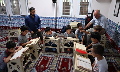 Çocuklar için Camide Eğlenceli Etkinlikler Düzenlendi