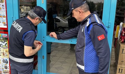 Çorum'da Tarihi Geçmiş Ürün Satan Marketler Kapatıldı