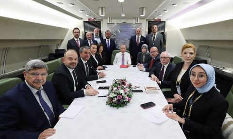 Cumhurbaşkanı Erdoğan'dan Macaristan dönüşü önemli açıklamalar