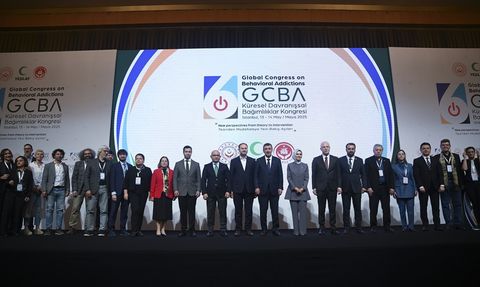 Cumhurbaşkanı Yardımcısı Yılmaz, Küresel Davranışsal Bağımlılıklar Kongresi'nde Önemli Mesajlar Verdi