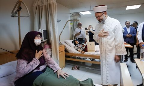 Diyanet İşleri Başkanı Erbaş, Mekke Hastanesi'ni Ziyaret Etti