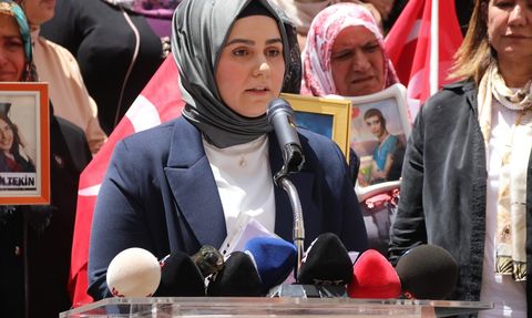 Diyarbakır Anneleri Anneler Günü'nde Evlat Nöbetine Devam Ediyor