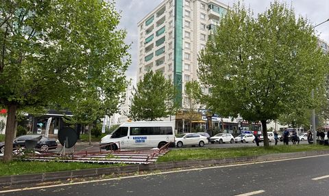 Diyarbakır'da Fırtına Yaşamı Olumsuz Etkiledi
