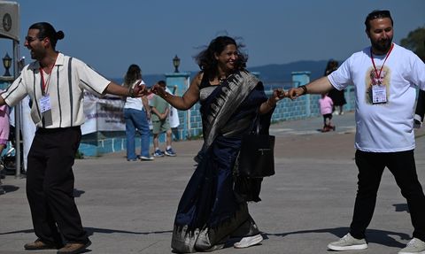 Düzce'de Uluslararası Suluboya Festivali Renkli Görüntülerle Tamamlandı