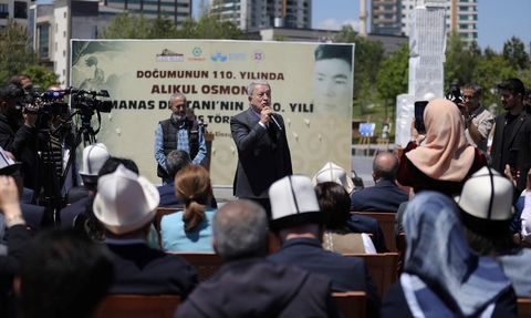 Elazığ'da Alıkul Osmonov ve Manas Destanı Programı Gerçekleşti