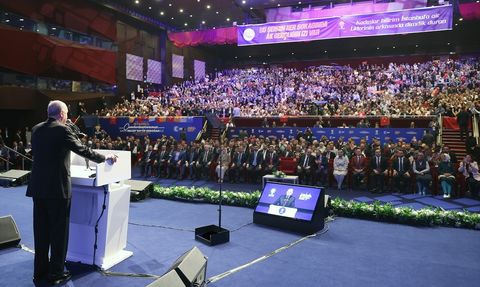Erdoğan İstanbul'da Yolsuzluk İddialarını Değerlendirdi