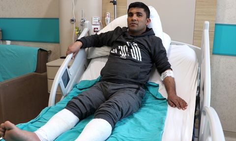 Erzincan'da Beton Harcı Yanığı Geçiren İşçinin Tedavisi Devam Ediyor