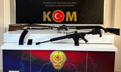 Erzincan'da Sosyal Medyada Silah Teşhiri Yapan İki Şüpheli Yakalandı
