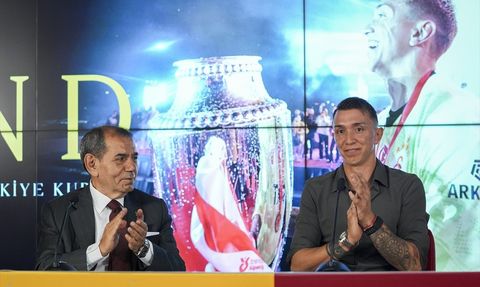 Fernando Muslera Galatasaray'a Veda Etti