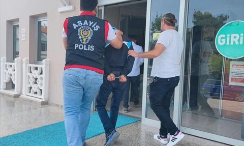 Fethiye'de AK Parti İlçe Başkanlığına Taşlı Saldırı: 1 Kişi Tutuklandı