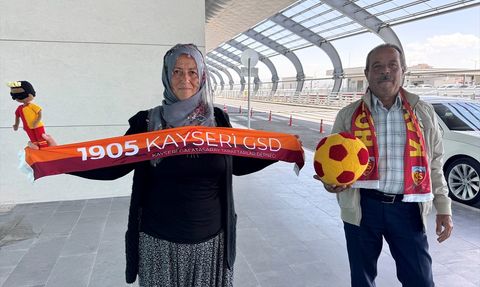 Galatasaraylı Kadın Çiftçiden Osimhen'e Özel Hediye