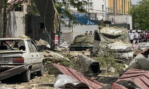 Gaziantep'te Halı Fabrikasında Patlama: 7 Yaralı