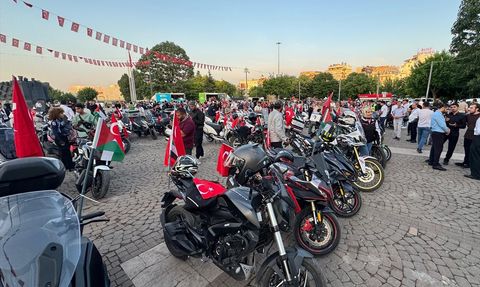 Gaziantep'te Motosikletli Protesto: İsrail'in Saldırıları Kınandı