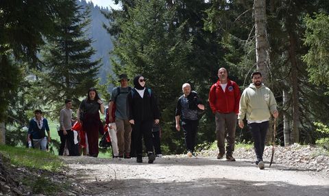 Gümüşhane'nin Yaylaları Doğaseverlerle Şenleniyor