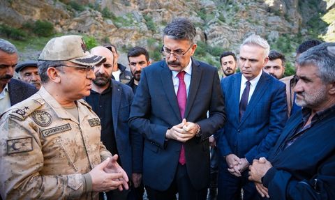 Hakkari'de Kaybolan Genç İçin Arama Çalışmaları Devam Ediyor