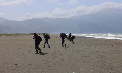 Hatay'daki Mileyha Sulak Alanı'nda Kaçak Moloz Temizlendi