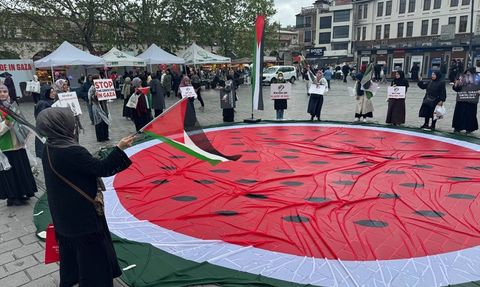 İHH Kadın Birimi'nden Gazze'ye Destek Gösterisi