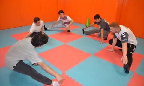 İşitme Engelli Judocu Öğretmen, Öğrencilerine İlham Veriyor