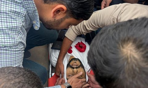 İsrail'in Han Yunus'taki Saldırısı: Bir Gazeteci Hayatını Kaybetti