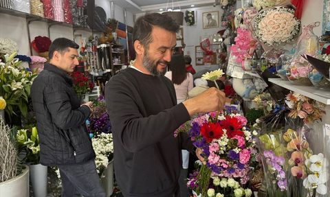 İstanbul'da Anneler Günü Çiçekçi Hareketliliği